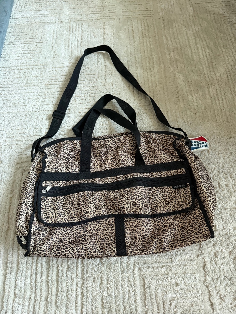 American Tourister Leopard Print Duffel Bag Weekender Travel Carry On